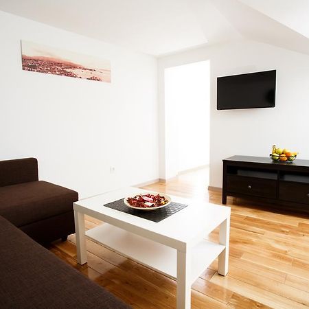 Neva Old Town Apartments Сплит Номер фото
