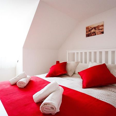 Neva Old Town Apartments Сплит Номер фото