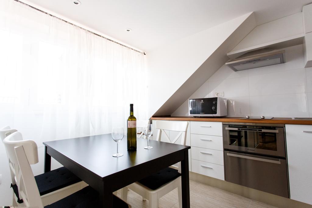 Neva Old Town Apartments Сплит Номер фото